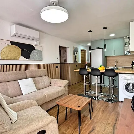 The Southern Apartment *